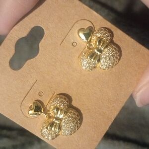 ♥️Individually $10 Or Bundle 3/$26 Gold Minnie Mouse Inspired Disney Earrings 💛